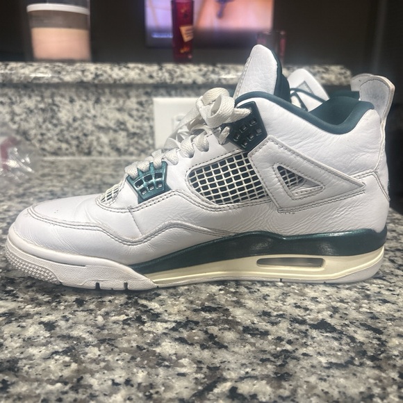 Jordan Kids White and Teal Sneakers